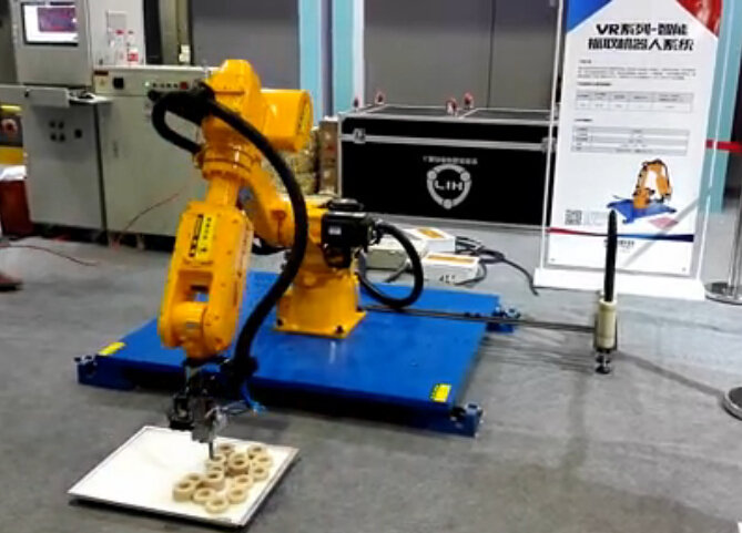 VR系列-智能抓取機(jī)器人系統(tǒng)